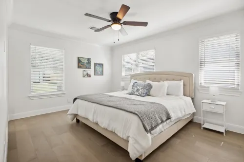 NEW remodeled Charming Home. 3-bedroom/2 full bath close to downtown Boerne.