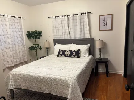 Eagle's Nest A-Frame Cabin Mountain Retreat with EV Charger @ Massanutten Resort