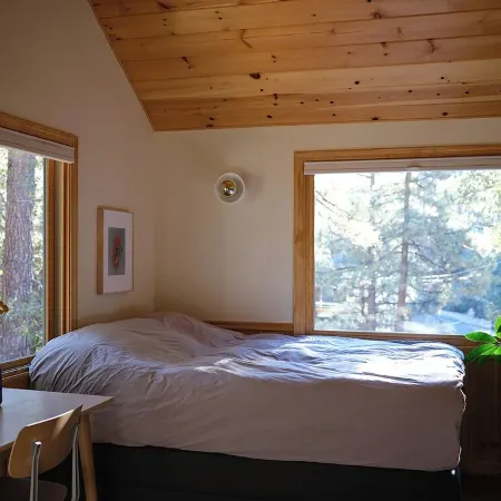 Light filled 3-bedroom cabin with a stone fireplace in magical Idyllwild, CA