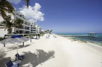 Club Suites at Rum Point - Beach