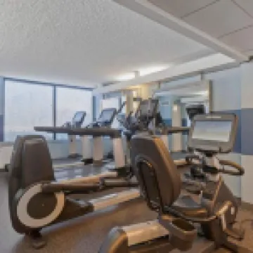 315 LoSo Hotel Airport