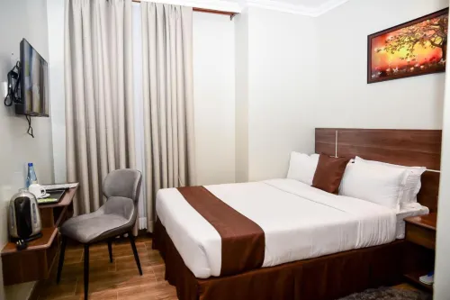 La Beila Hotel Meru