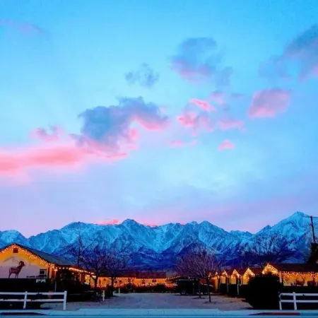 Mt Williamson Motel and Basecamp
