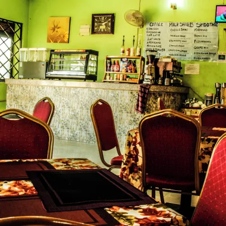 Mbale Travellers Inn Отели в г. Мбале