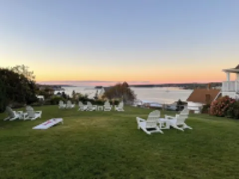 Topside Inn Hotels in Lincoln County