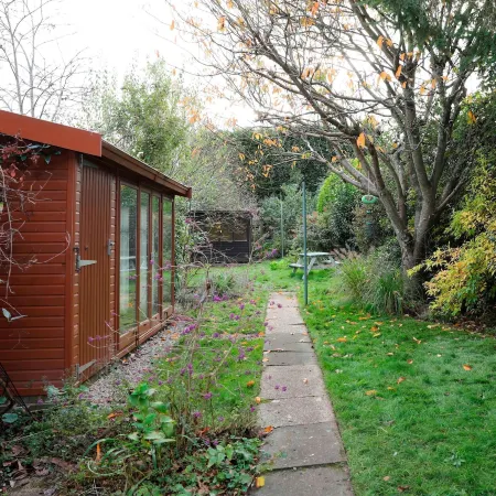 Hassocks Hideaway with Parking Garden