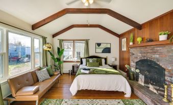1 Mi to Downtown Salem: Studio w/ Fire Pit Access
