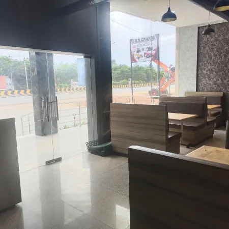 Monarch Express, Sri City Отели в г. Неллор