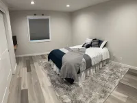 Quiet Oasis in Central Eureka with Wi-Fi, Tempur-Pedic Bed, Garage & EV Charger