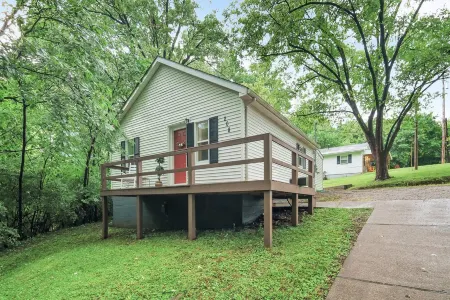 Hillside Home Close To The Bourbon Trail