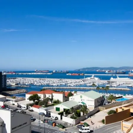 Luxury modern apartment with exceptional views!