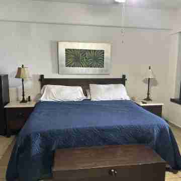 Condo Infront of the Beach Rooms