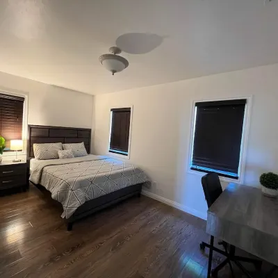 Entire Remodeled House 2B1B in LA w/self check-in Hotels near 2705 Durfee Ave