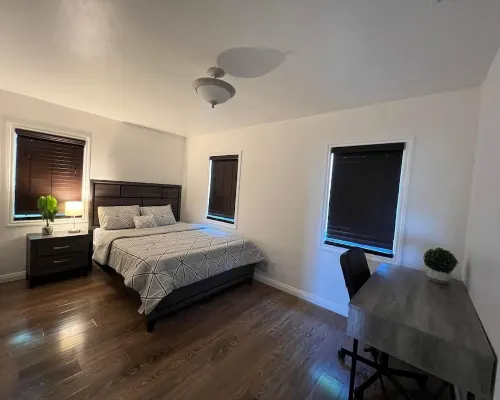 Entire Remodeled House 2B1B in LA w/self check-in Hotels in El Monte