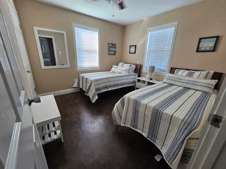 Monroe Bungalow - Port O'Connor