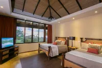 Ultra Luxury with Panoramic Views, Private Infinity pool and natures paradise