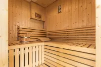 Luxury lake domicile with sauna, fireplace and boat - 130m² Hotels in Krakow am See