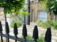 REFURBISHED! Townhouse studio apartment Hotels in Twickenham