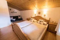 Landhaus Linden Apartment Paula, apartment in a prime location right on the golf course