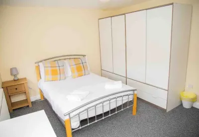 Willoughby House Nottingham: A Contemporary Accomodation in Beeston Nottingham Hotels near Beeston Library