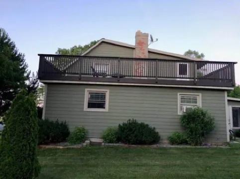 Private Waterfront Loft - an amazing lake view