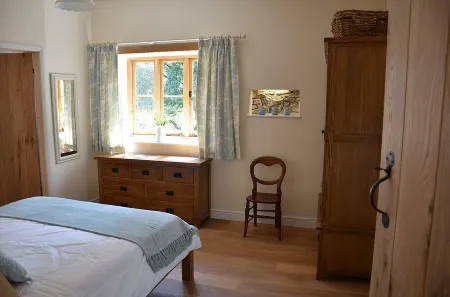 Raleigh Barn - Detached Grade II Listed in a rural setting, two ensuite bedrooms Отели рядом с достопримечательностью «The Burton at Bideford Art Gallery and Museum»