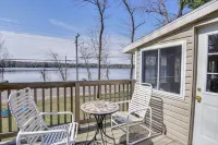 One Bedroom Cottage W/Loft By The Moon River