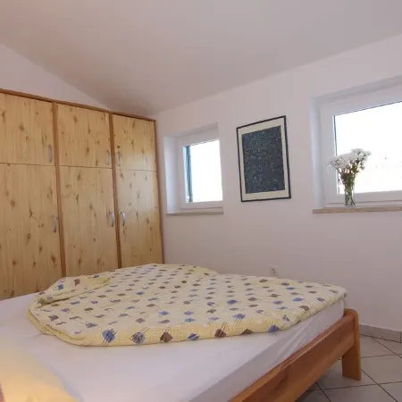 Large apartment just 300m from the beach in Porec