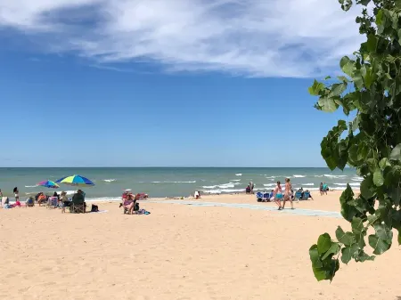 The "Pool Barn Camper" w/Hot Tub near Indiana Dunes