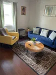 Charming Two-Bedroom Retreat: Your Ideal Urban Oasis Awaits!