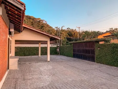 Beachfront House with Pool for up to 20 people