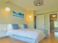 3 BR Seaside Bliss-Close to the beach-OCEAN VIEW! - WiFi