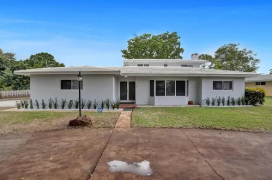 LUX 6BR 4Bath Htd Pool & Jacuzzi Mini Golf G-Room