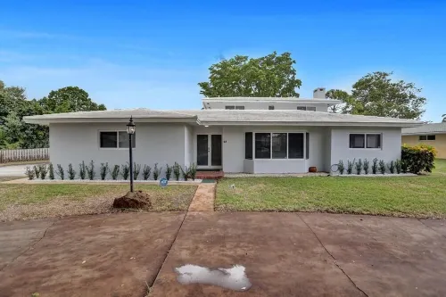LUX 6BR 4Bath Htd Pool & Jacuzzi Mini Golf G-Room