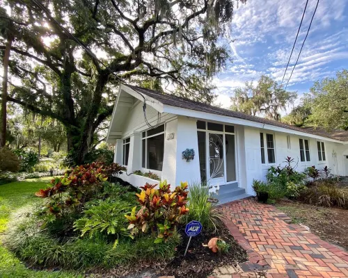 Cozy Hideaway of Bayshore Beautiful in South Tampa