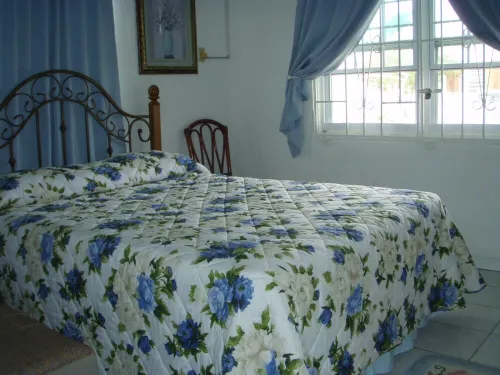 White Sands Retreat - Beachside at Beacon Hill