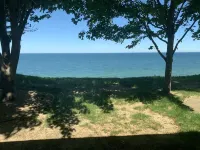 “Red Cottage” Manistee Lake Michigan Beach house w/new stairs to private beach