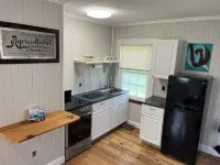 Historic Whitneyville Cottage