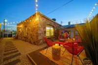 Casita Yandell - UNIQUE & STYLISH 1 BR in Midtown! Hotels near Wigwam Museum