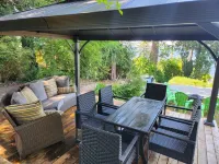 Very Relaxing 3bdr 2bth Home with Gorgeous View Hotels in Sechelt