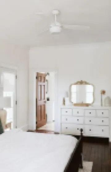 Charming Four Seasons Lake Front Renovated Cottage in Bala, Moon River Muskoka