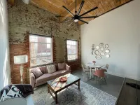 Luxury 1-bedroom apartment w/ pool