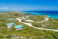 Ridgetop cottage for 2 at Dragon Cay Resort, Mudjin Harbour