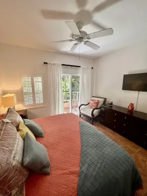 The Grande Retreat at Grande Bay Resort 住宿飯店