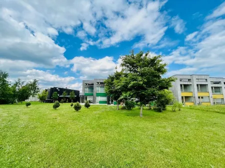 Familien-duplex-wohnung mit 2 Schlafzimmern, Katzensprung vom Skiarel Klinovec Отели в г. Лоучна под Клиновцем