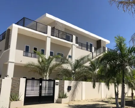 Palapa Suite # 6, walk to Eagle Beach 鷹海灘酒店