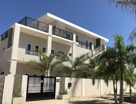 Palapa Suite # 6, walk to Eagle Beach