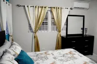 Beautifully Spacious 1BDR/ FREE PARKING