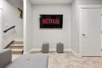 Excellent Home for your Family Reunion, Occasion Guest, Retreats & Conferences. Hotels in Rocky View County