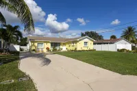 PALM BEACH GARDENS  GUEST HOUSE